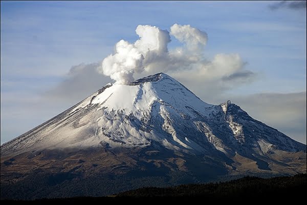 Sicilia Etna Dalle Faglie Gas Cancerogeno Allarme Dell Ingv